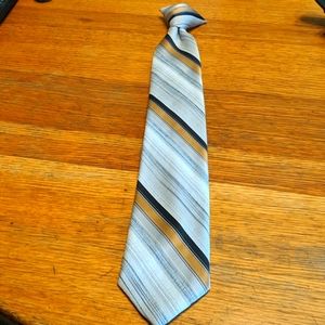 Men's clip on tie